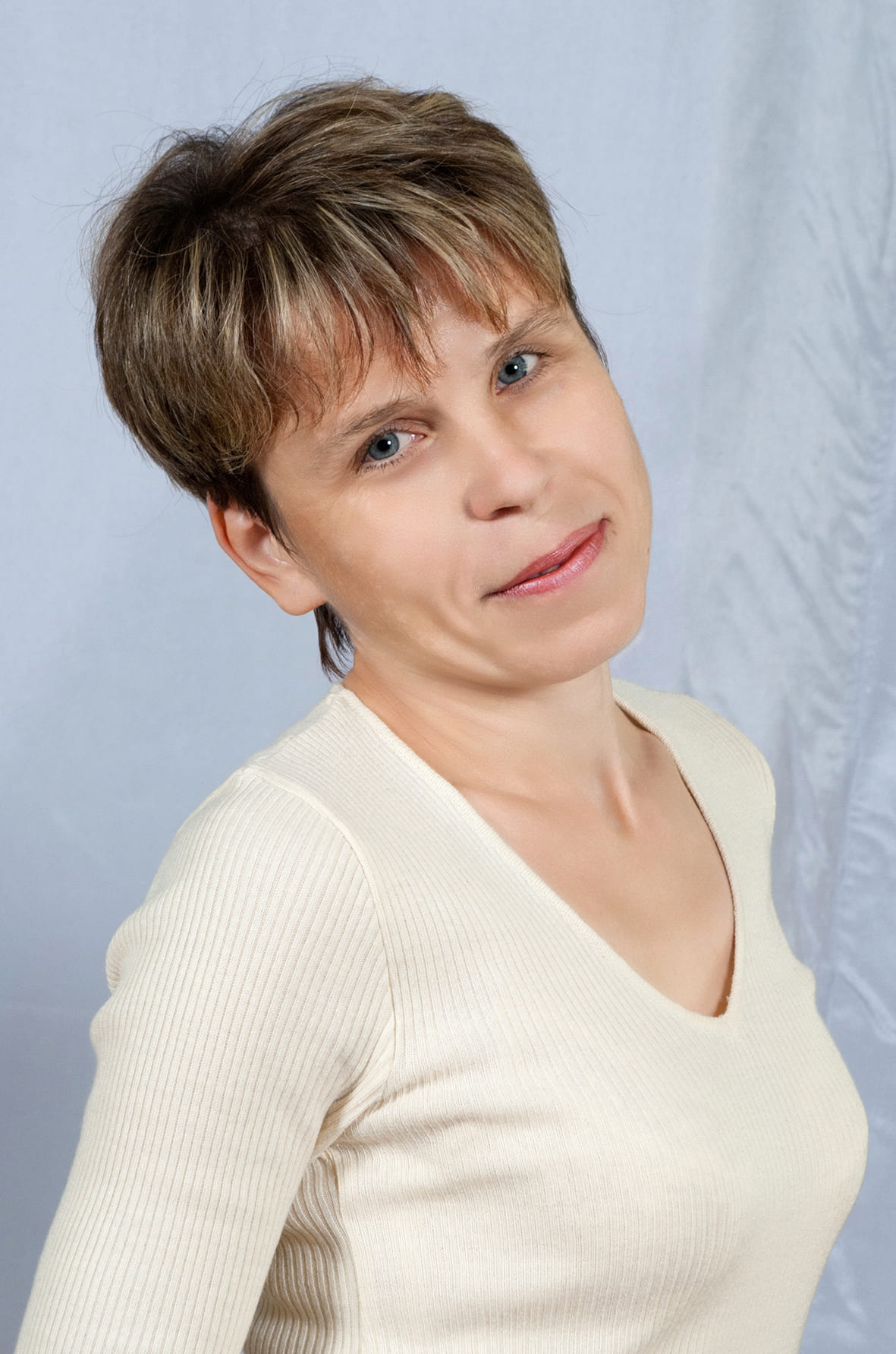 Лугова Н.В. вичтель української мови та літератури 1